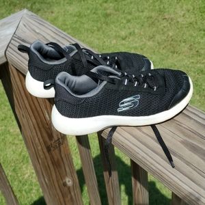 Boys size 1 Skechers shoes